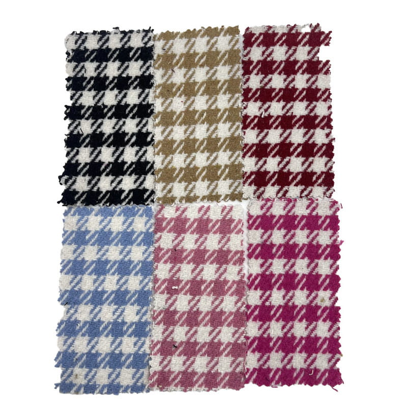 Mehrfarbig kariertes Heimtextil aus Twill-Wolle 3741